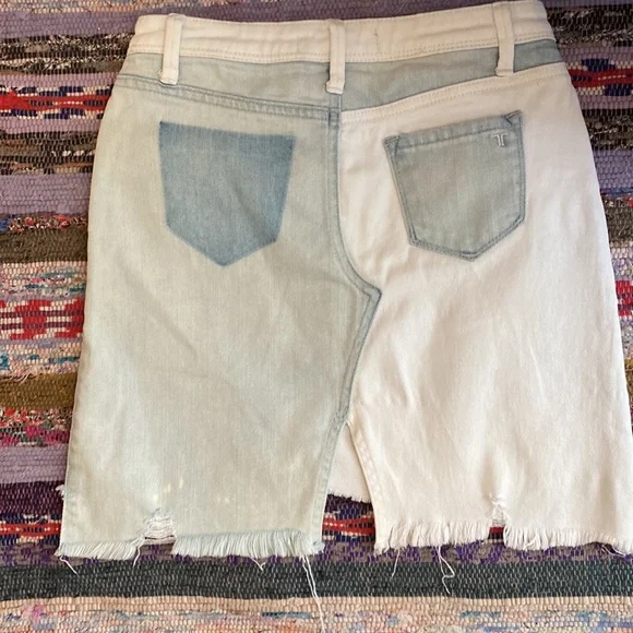 Tractr Jeans Skirt, Distressed Patchwork in Light Wash Blue & White, Sz L. - Picture 5 of 7